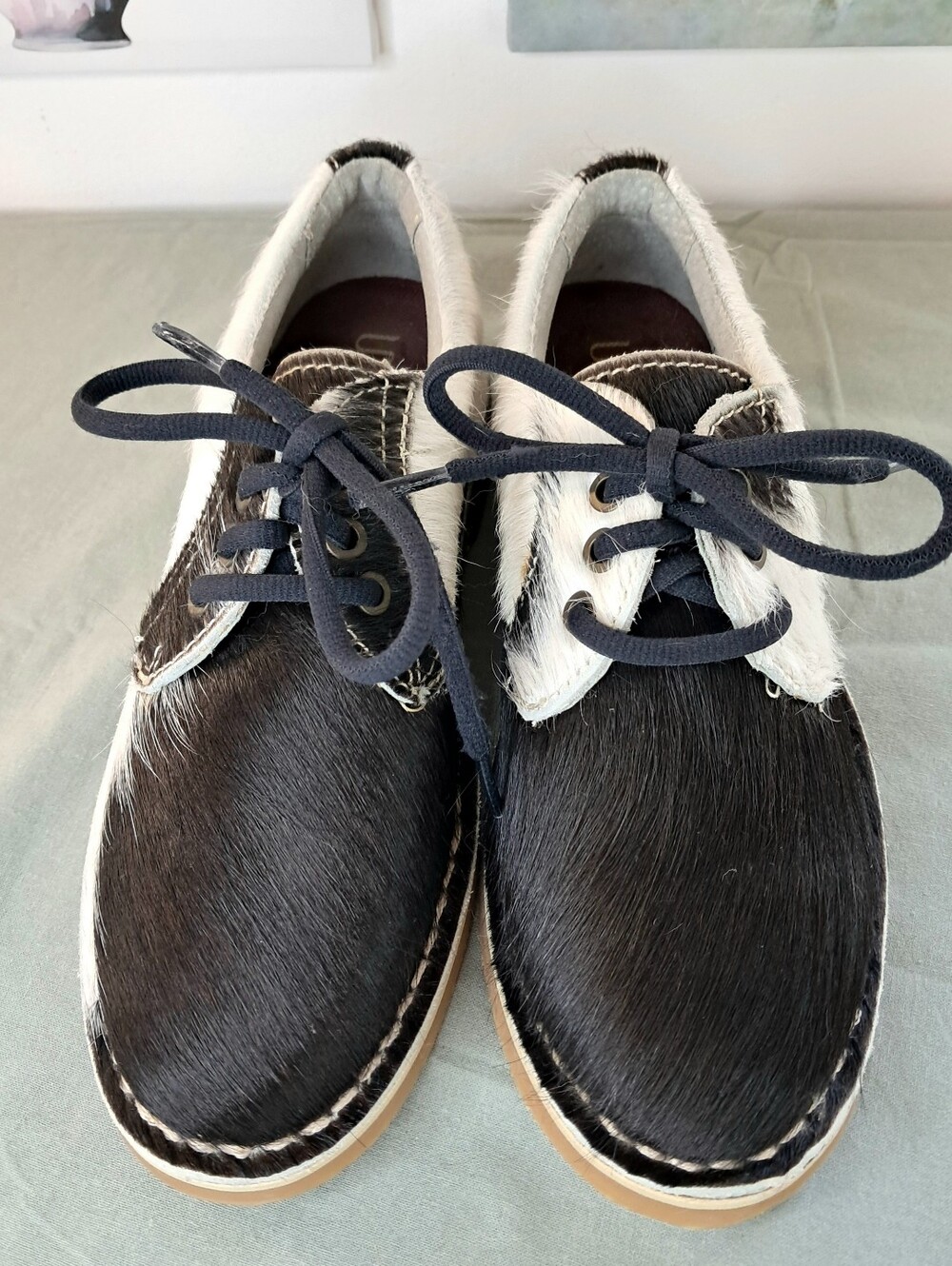 Uwezo Women's Cowhide Black & White Lace Up Oxfords Size 7.5